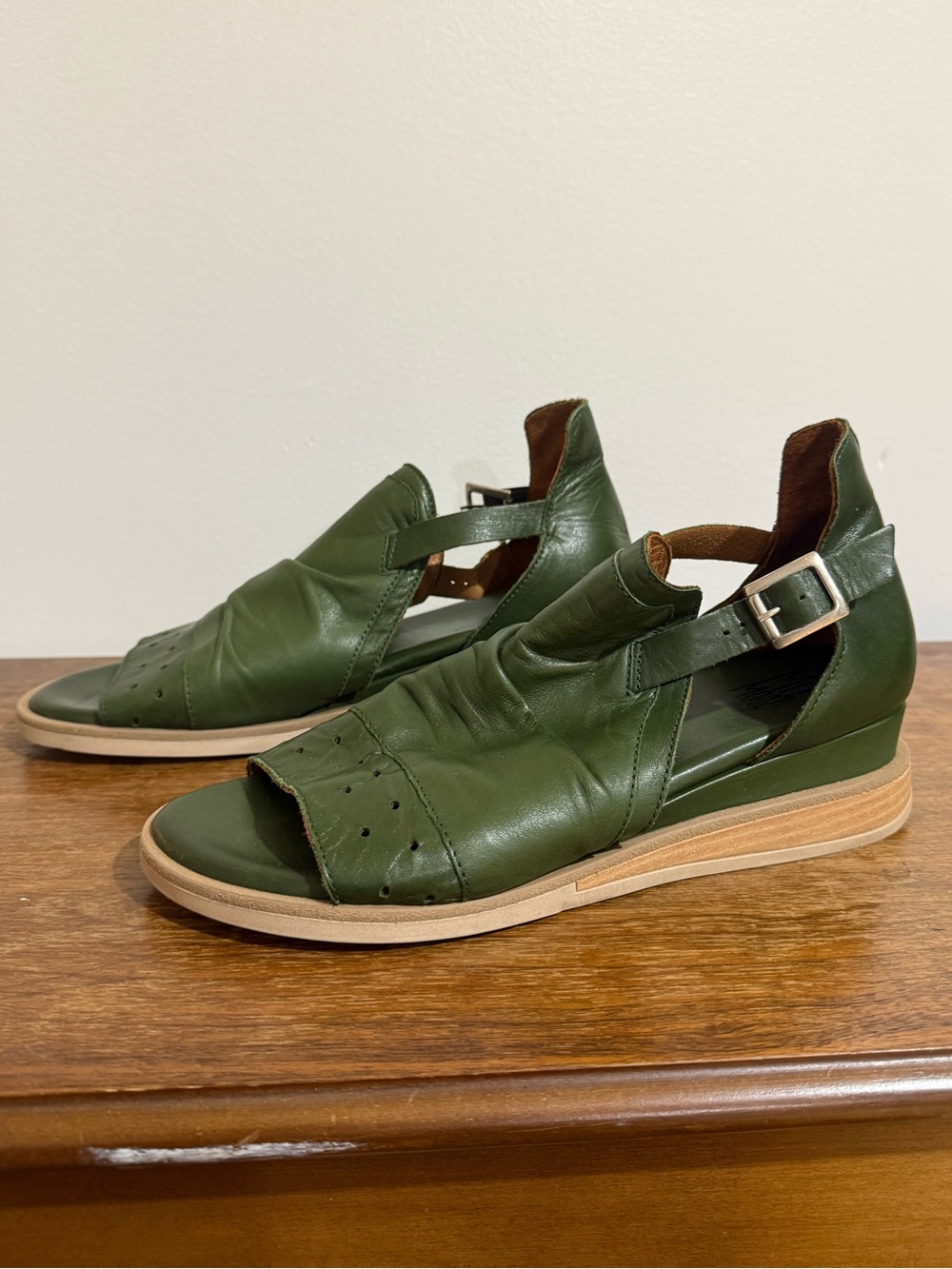 Miz Mooz Green Ruched Leather Ankle Strap Sandals | Size 41 (US 9.5-10)